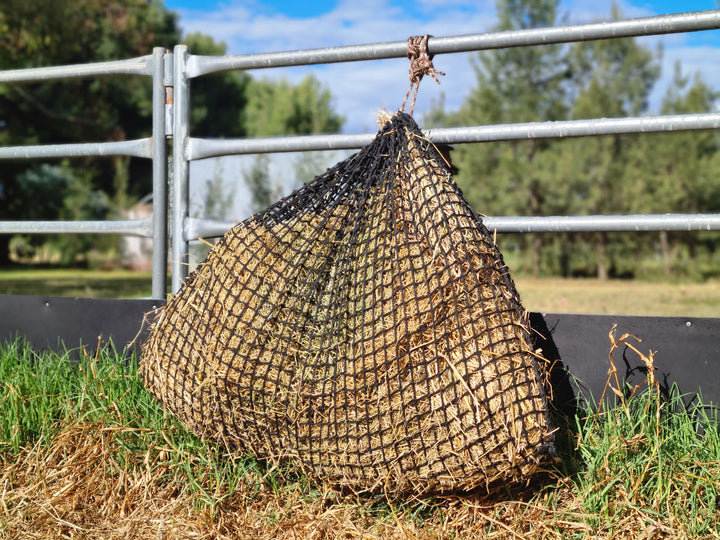 Aussie Grazers Knotless Hay Nets 4cm / No Clip Deluxe Knotless Large Horse Slow Feed Hay Net