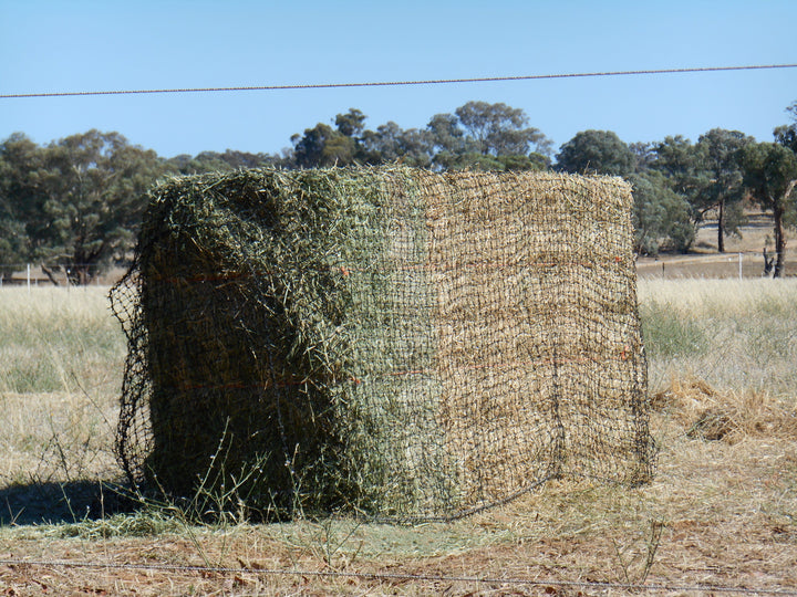 Aussie Grazers Round Bale Nets Original Knotted 8x3x3 / 8x3x4 Giant Square Bale Horse Slow Feeder Hay Net